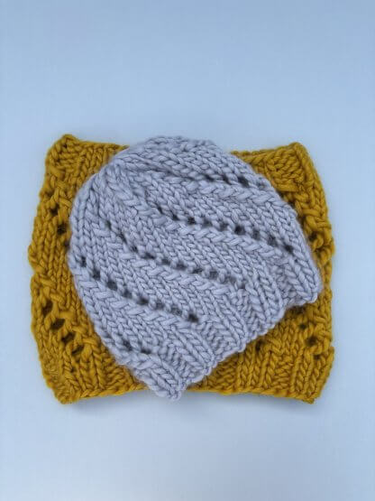 Twist and Shout Cowl- Knit Kit - Image 4